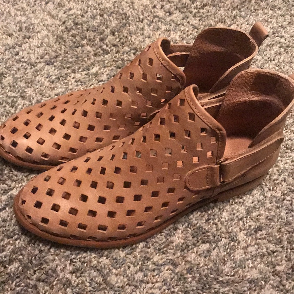 Brown boots